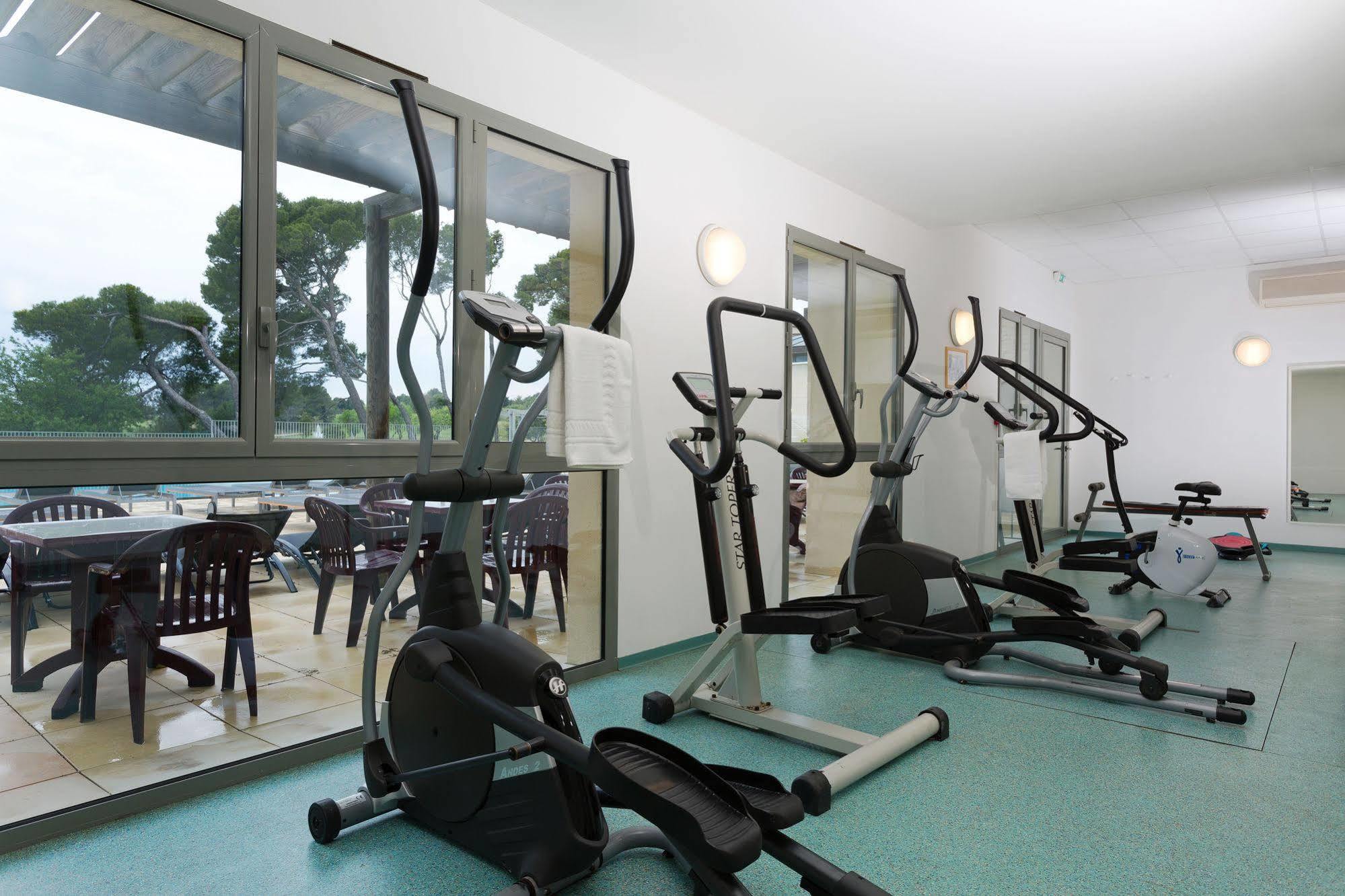 Madame Vacances Residence Provence Country Club Saumane-de-Vaucluse Экстерьер фото